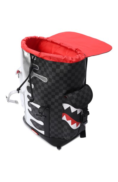 Рюкзак silver side drip black check SPRAYGROUND серебряного цвета по цене 27800 руб., арт. 910B8923NSZ/SILVER SIDE DRIP BLACK CHECK M0NTE CAR, фото 3 Рюкзак silver side drip black check SPRAYGROUND, арт. 910B8923NSZ/SILVER SIDE DRIP BLACK CHECK M0NTE CAR, фото 3