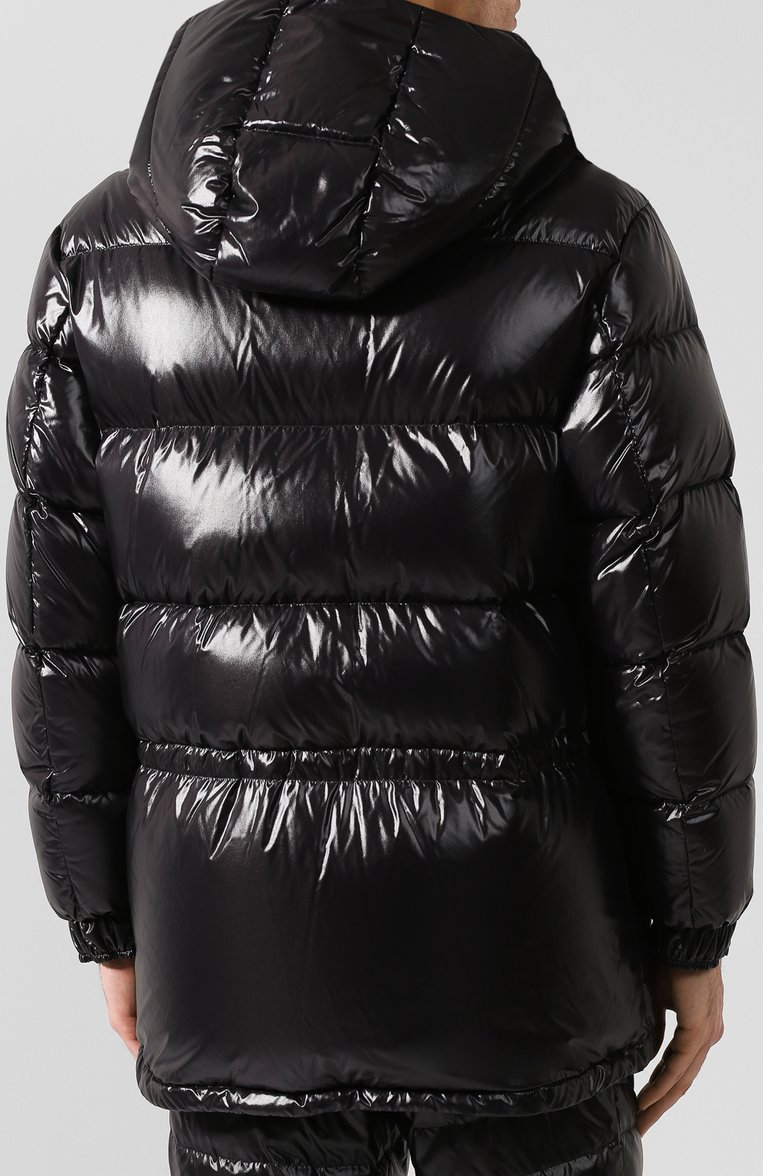 Мужская пуховик 2 moncler 1952 x valextra lambert MONCLER GENIUS черного цвета, арт. E2-091-42367-05-68950 | Фото 4 (Материал утеплителя: Пух и перо; Материал подклада: Синтетический материал; Материал внешний: Синтетический материал; Длина (верхняя одежда): До середины бедра, Короткие; Мужское Кросс-КТ: Пуховик-верхняя одежда, Верхняя одежда, пуховик-короткий; Рукава: Длинные; Кросс-КТ: Пуховик, Куртка; Драгоценные камни: Проставлено; Материал сплава: Проставлено; Стили: Кэжуэл)