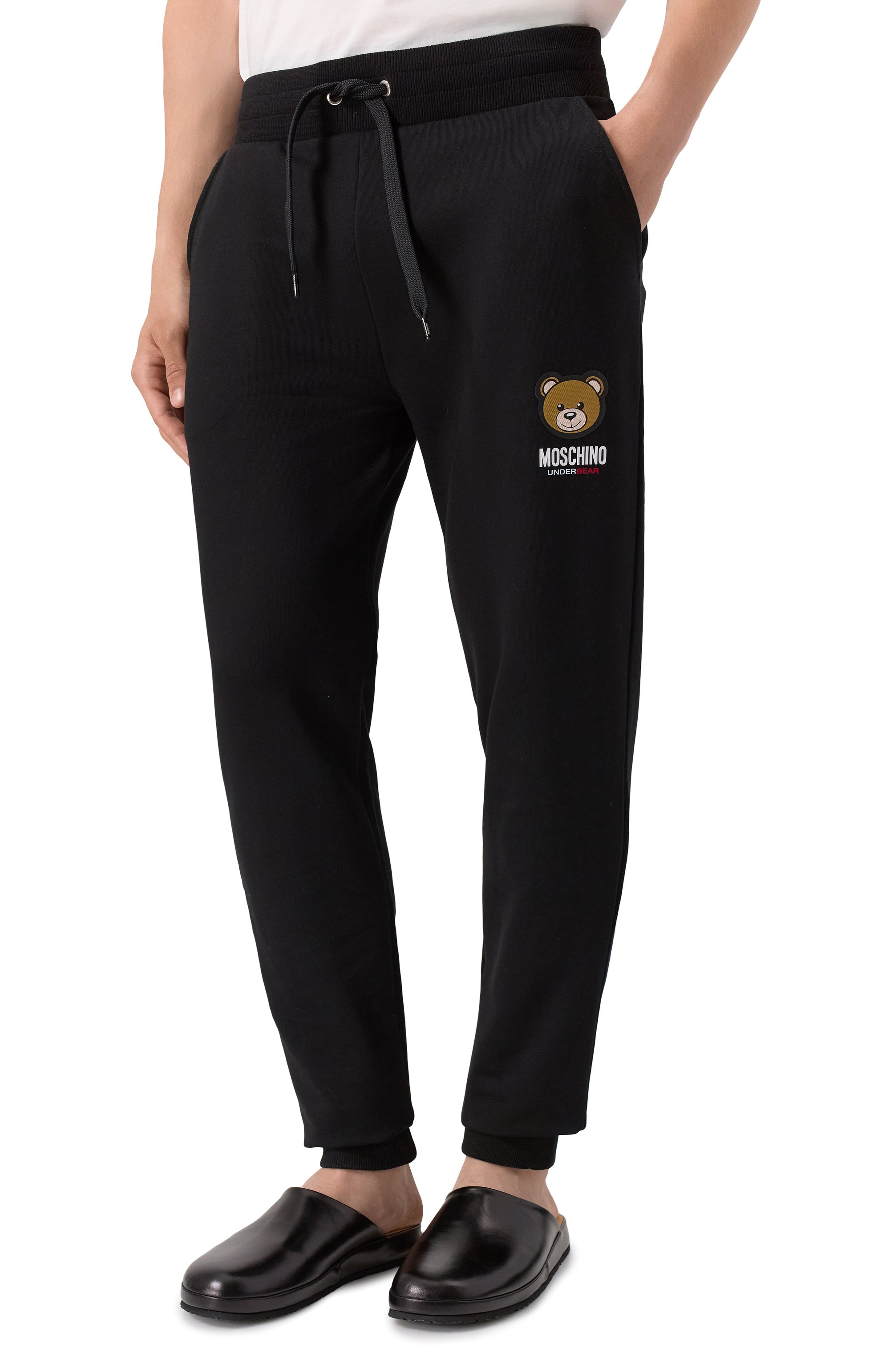 Хлопковые джоггеры MOSCHINO черного цвета по цене 21700 руб., арт. A6890/4409, фото 3 Хлопковые джоггеры MOSCHINO, арт. A6890/4409, фото 3