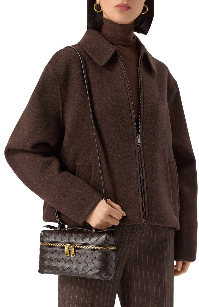 Женская сумка bang bang BOTTEGA VENETA темно-коричневого цвета, арт. 789109/V3IV1 | Фото 2 (Размер: small; Материал: Натуральная кожа; Автоматизация ТО: Проставлено; Ремень/цепочка: На ремешке; Автоматизация состава: Проставлено)