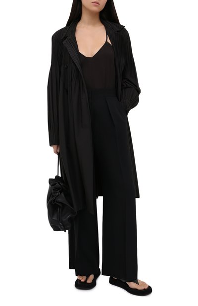 Брюки THE ROW черного цвета по цене 155000 руб., арт. 5267W1928, фото 2 Брюки THE ROW, арт. 5267W1928, фото 2