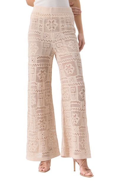 Брюки из хлопка и вискозы D.EXTERIOR кремового цвета по цене 59300 руб., арт. 60368, фото 3 Брюки из хлопка и вискозы D.EXTERIOR, арт. 60368, фото 3