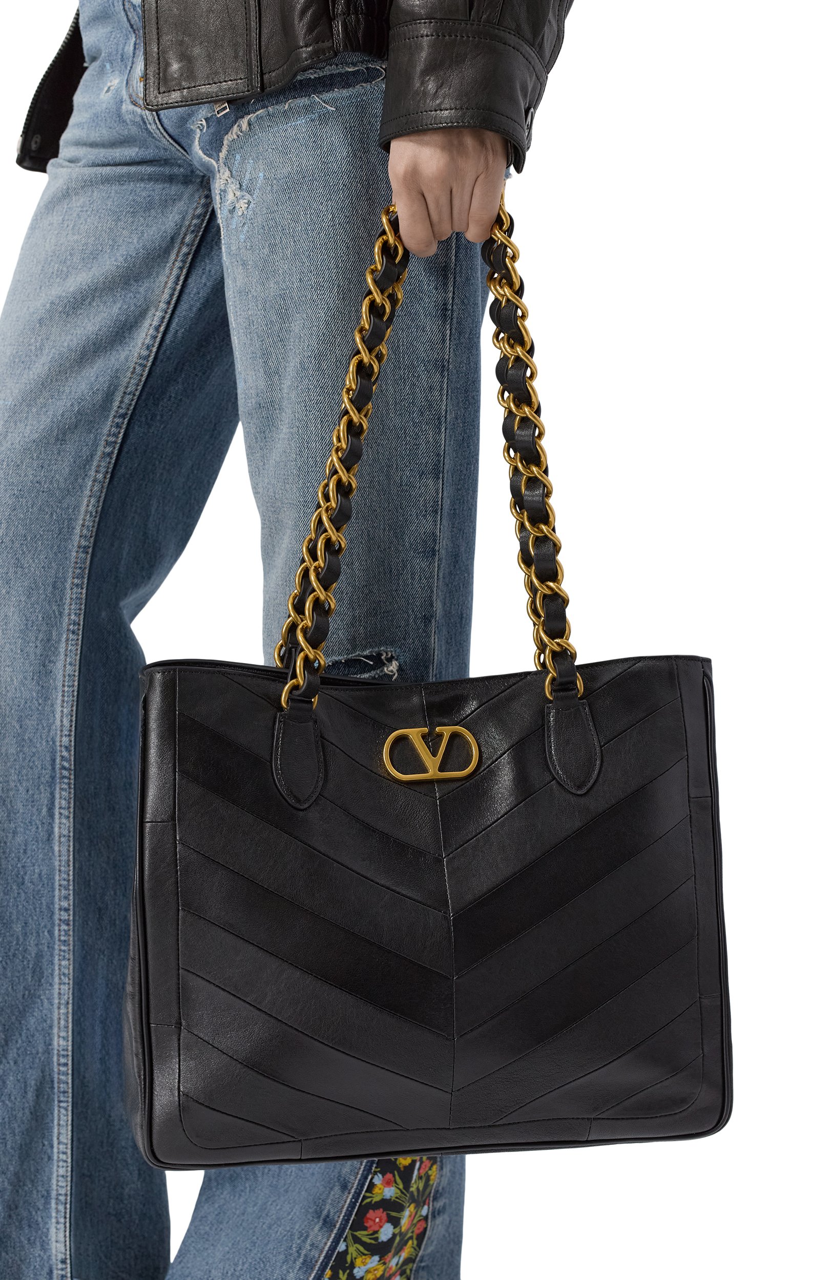 Сумка-тоут laseine VALENTINO черного цвета по цене 379500 руб., арт. 9W2B0T12/PSN, фото 2 Сумка-тоут laseine VALENTINO, арт. 9W2B0T12/PSN, фото 2