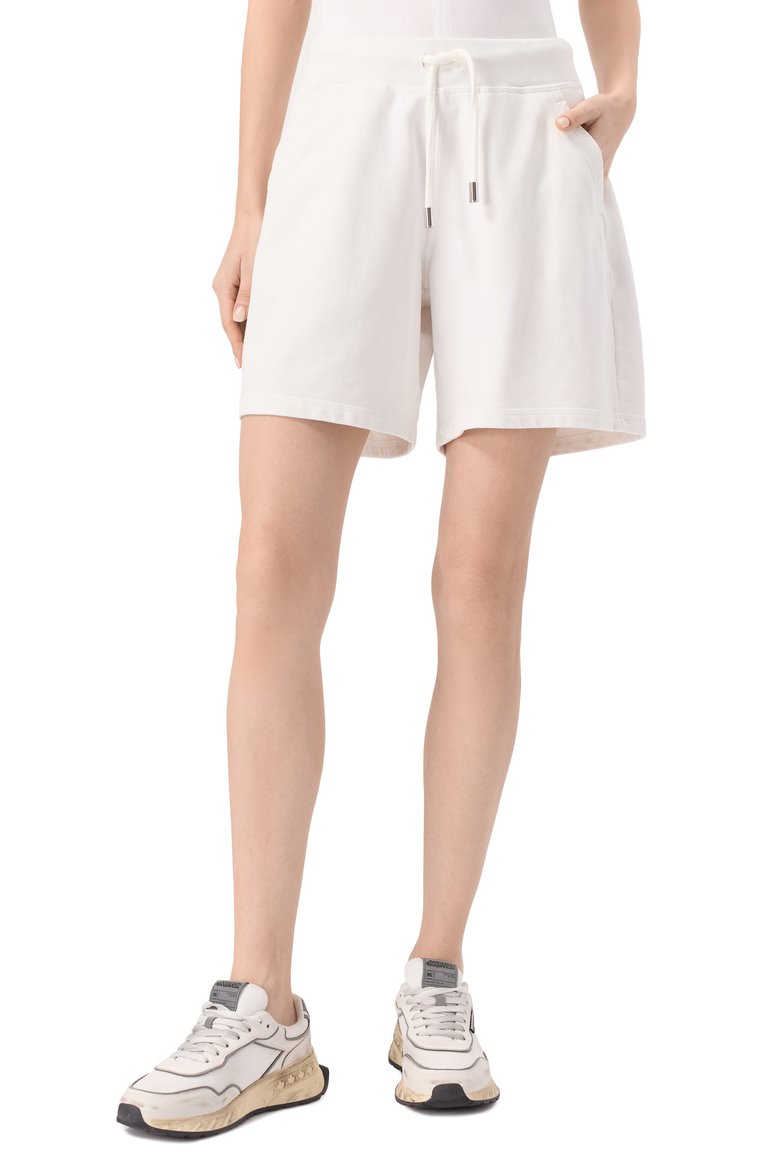 Женские хлопковые шорты DSQUARED2 белого цвета, арт. S72MU0529/S25462 | Фото 3 (Материал внешний: Хлопок; Длина Ж (юбки, платья, шорты): Мини; Драгоценные камни: Проставлено; Материал сплава: Проставлено; Стили: Спорт-шик)