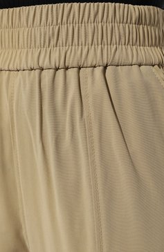 Женские брюки из вискозы BOSS ORANGE бежевого цвета, арт. 50506715 | Фото 5 (Силуэт Ж (брюки и джинсы): Широкие; Длина (брюки, джинсы): Стандартные; Женское Кросс-КТ: Брюки-одежда; Материал сплава: Проставлено; Материал внешний: Вискоза; Драгоценные камни: Проставлено)