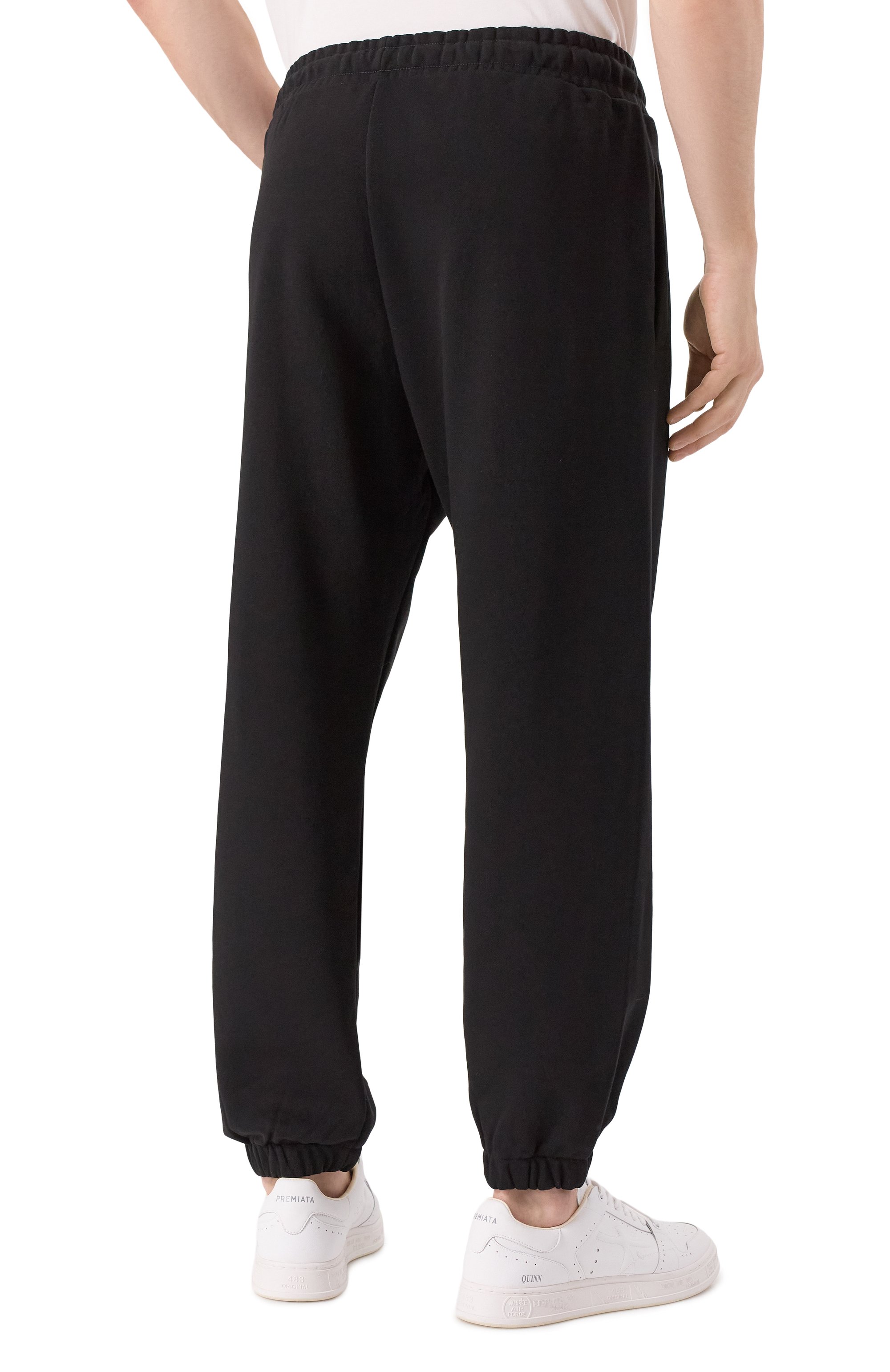 Хлопковые джоггеры HINNOMINATE черного цвета по цене 15900 руб., арт. HMABM01375, фото 4 Хлопковые джоггеры HINNOMINATE, арт. HMABM01375, фото 4