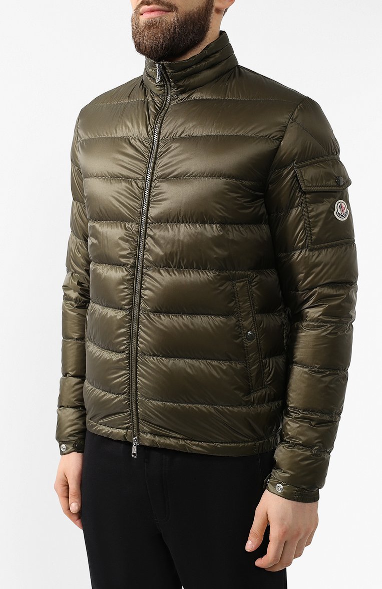 Мужская пуховая куртка lambot MONCLER хаки цвета, арт. E1-091-40393-99-53279 | Фото 3 (Материал утеплителя: Пух и перо; Материал внешний: Синтетический материал; Статус проверки: Проверена категория; Мужское Кросс-КТ: Куртка-пуховая, Верхняя одежда; Материал подклада: Синтетический материал; Длина (верхняя одежда): Короткие; Рукава: Длинные; Драгоценные камни: Проставлено; Стили: Милитари; Материал сплава: Проставлено; Кросс-КТ: Куртка)