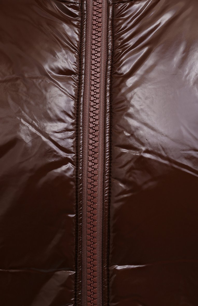 Женский пуховик ACNE STUDIOS коричневого цвета, арт. C90066/W | Фото 5 (Материал подклада: Синтетический материал; Длина (верхняя одежда): Короткие; Материал внешний: Синтетический материал; Рукава: Длинные; Стили: Гламурный; Женское Кросс-КТ: Пуховик-куртка; Кросс-КТ: Пуховик)
