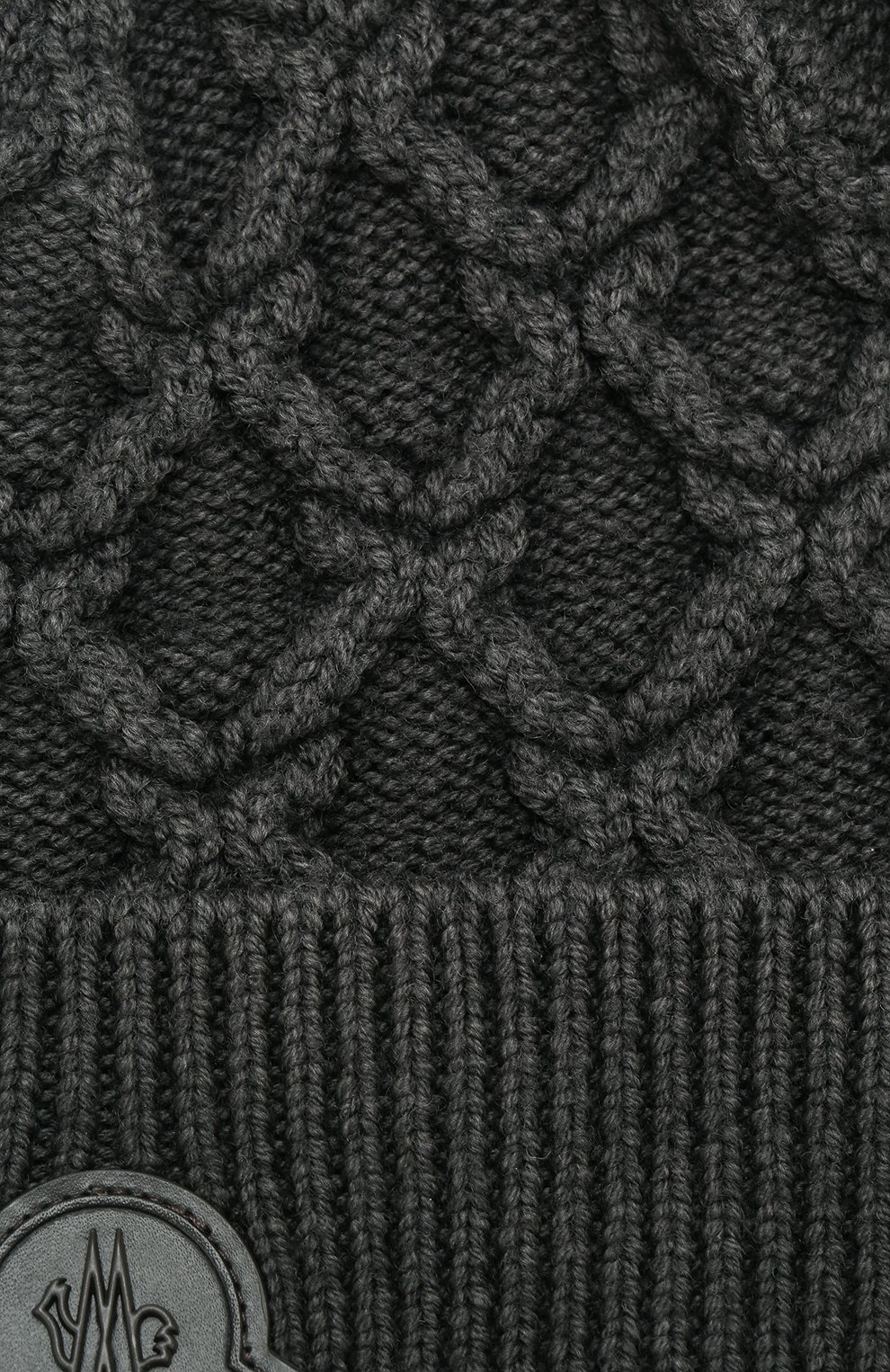 Шерстяная шапка фактурной вязки MONCLER серого цвета по цене 17900 руб., арт. D2-091-99213-00-969AW, фото 3 Шерстяная шапка фактурной вязки MONCLER, арт. D2-091-99213-00-969AW, фото 3