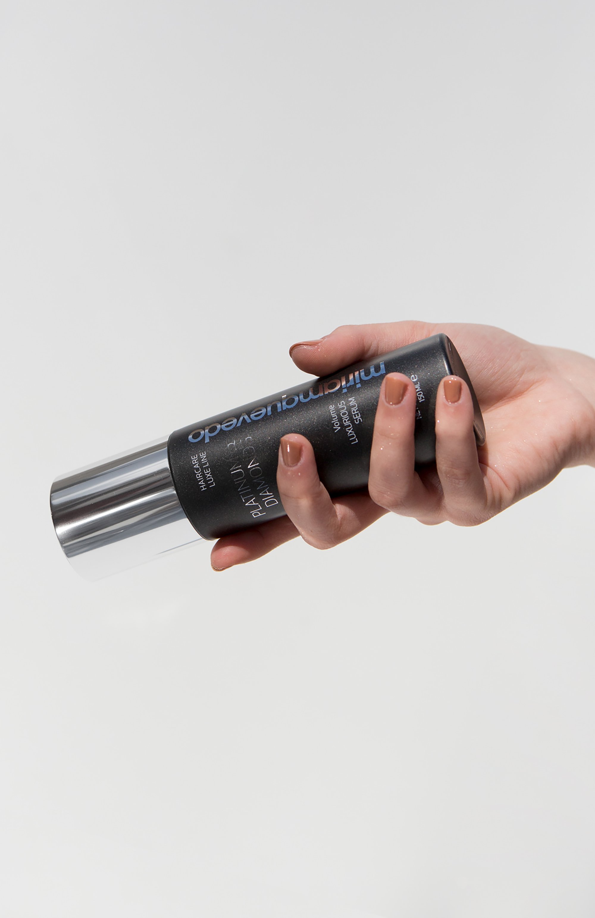 Бриллиантовая сыворотка-люкс для волос с платиной (150ml) MIRIAMQUEVEDO, арт. 3065, фото 2