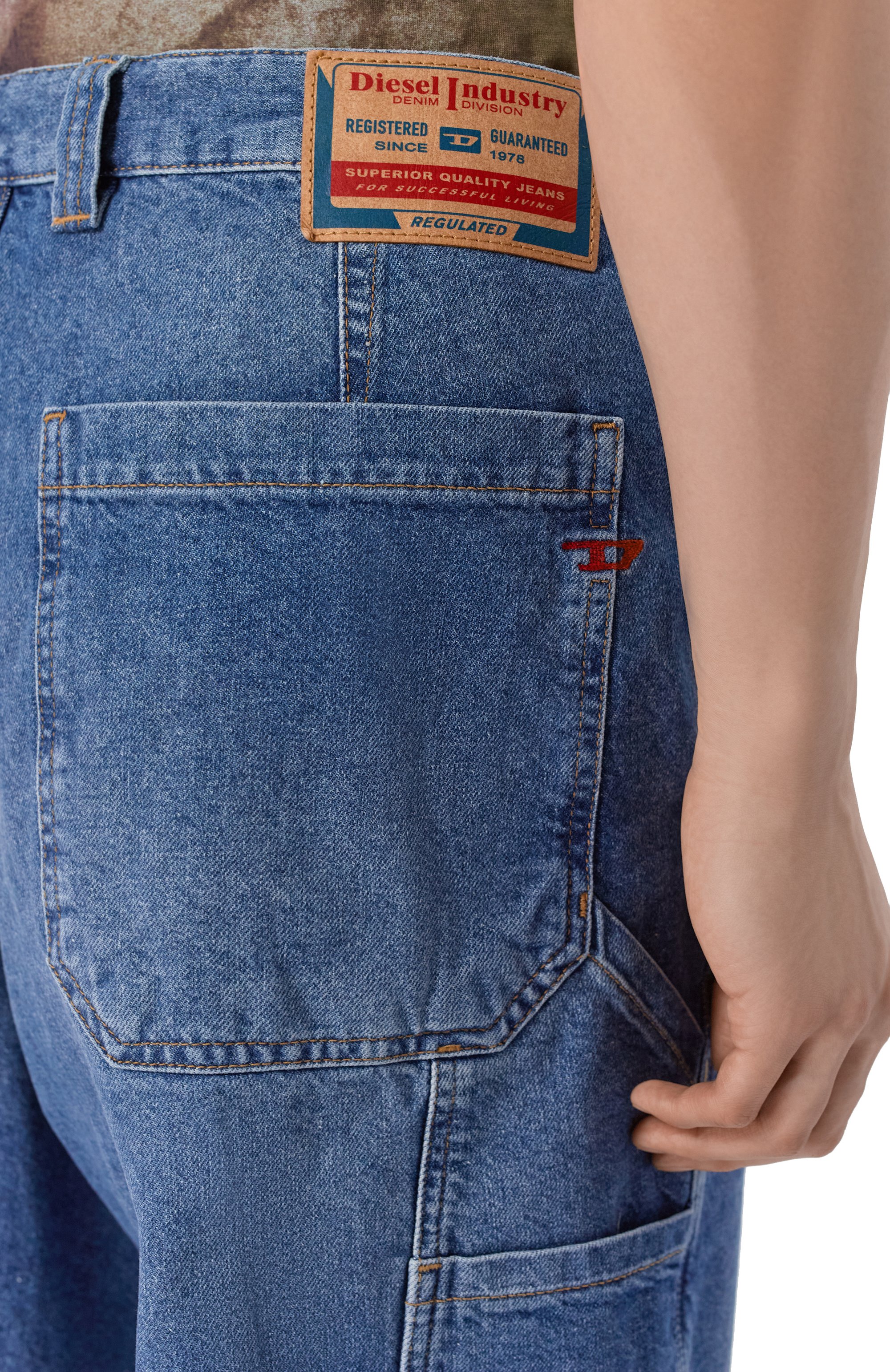 Джинсовые шорты d-livery DIESEL синего цвета по цене 18550 руб., арт. A19270/0ADBW, фото 5 Джинсовые шорты d-livery DIESEL, арт. A19270/0ADBW, фото 5