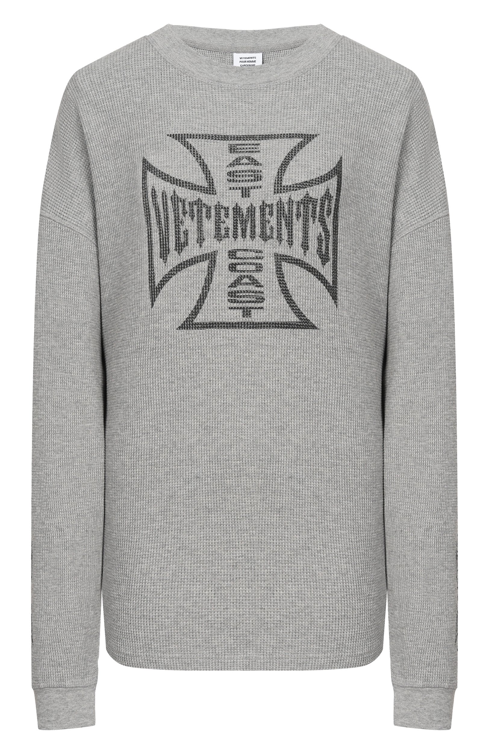 Хлопковый лонгслив VETEMENTS серого цвета по цене 109500 руб., арт. MH27LS264G, фото 1 Хлопковый лонгслив VETEMENTS, арт. MH27LS264G, фото 1
