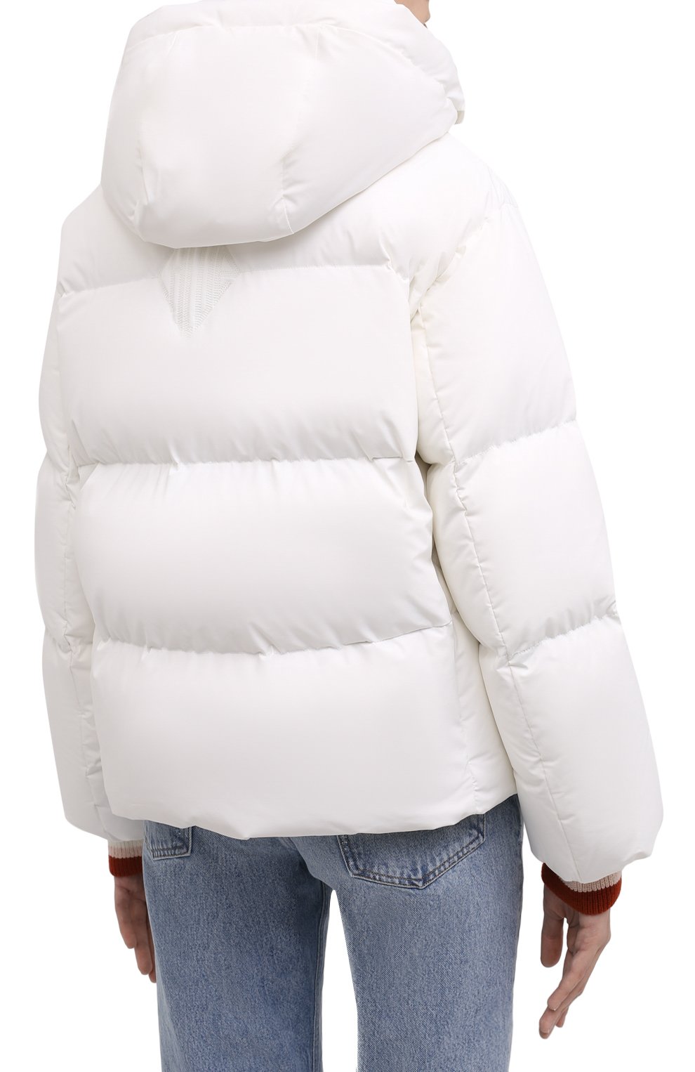 Пуховик chloé x fusalp CHLOÉ белого цвета по цене 184000 руб., арт. A1060, фото 4 Пуховик chloé x fusalp CHLOÉ, арт. A1060, фото 4