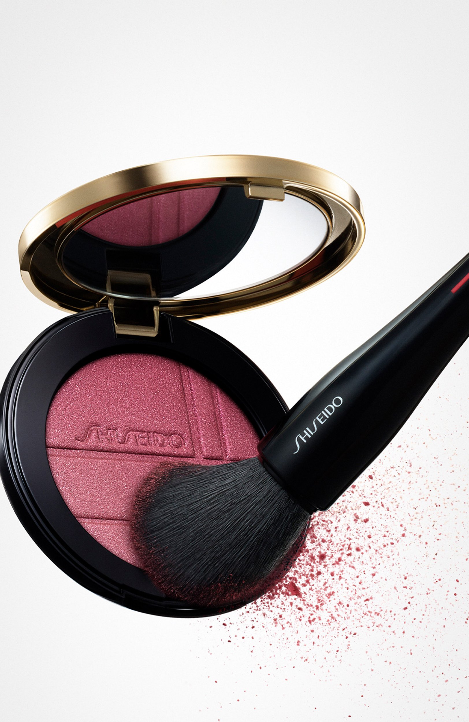 Многофункциональное средство для макияжа лица и глаз, оттенок 05 red ruby (7g) SHISEIDO цвета по цене 5600 руб., арт. 23029SH, фото 6 Многофункциональное средство для макияжа лица и глаз, оттенок 05 red ruby (7g) SHISEIDO, арт. 23029SH, фото 6