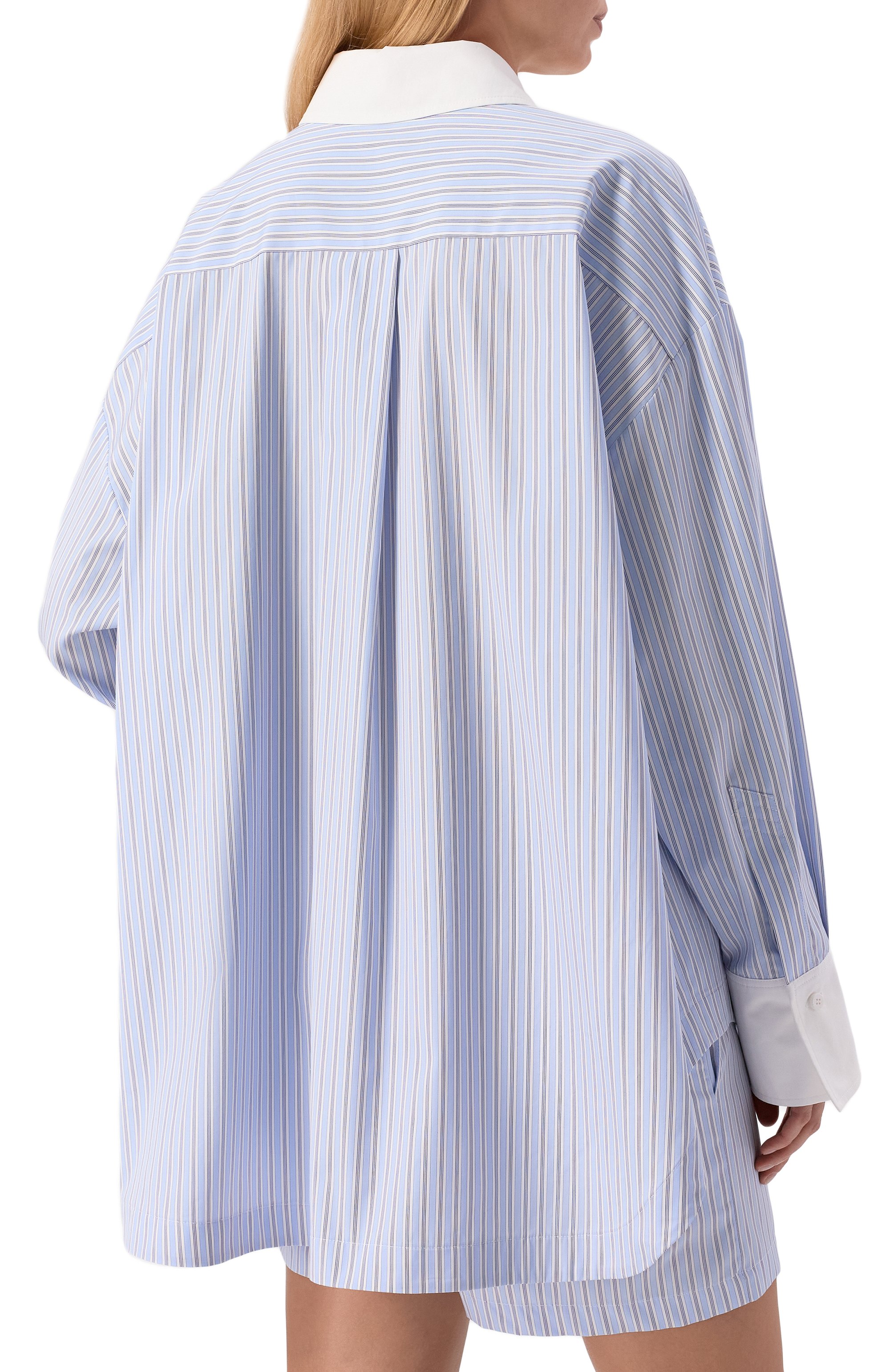 Хлопковая рубашка THE ATTICO голубого цвета по цене 78700 руб., арт. 260WCH00004/CCC127AA, фото 4 Хлопковая рубашка THE ATTICO, арт. 260WCH00004/CCC127AA, фото 4