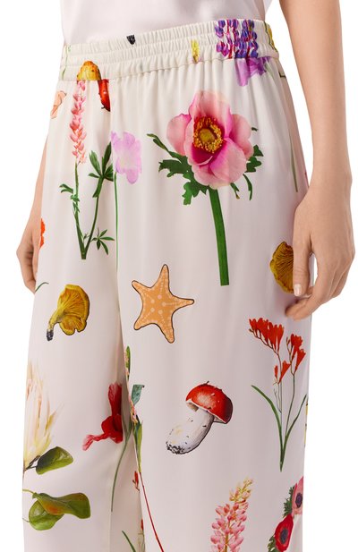 Шелковые брюки YANINA кремового цвета по цене 120060 руб., арт. T-3110B, фото 5 Шелковые брюки YANINA, арт. T-3110B, фото 5