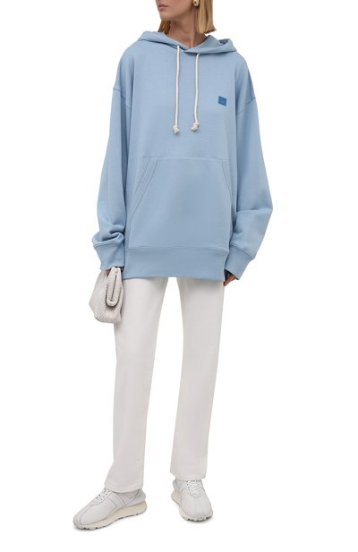 Хлопковое худи ACNE STUDIOS голубого цвета по цене 45600 руб., арт. CI0079/W, фото 2 Хлопковое худи ACNE STUDIOS, арт. CI0079/W, фото 2