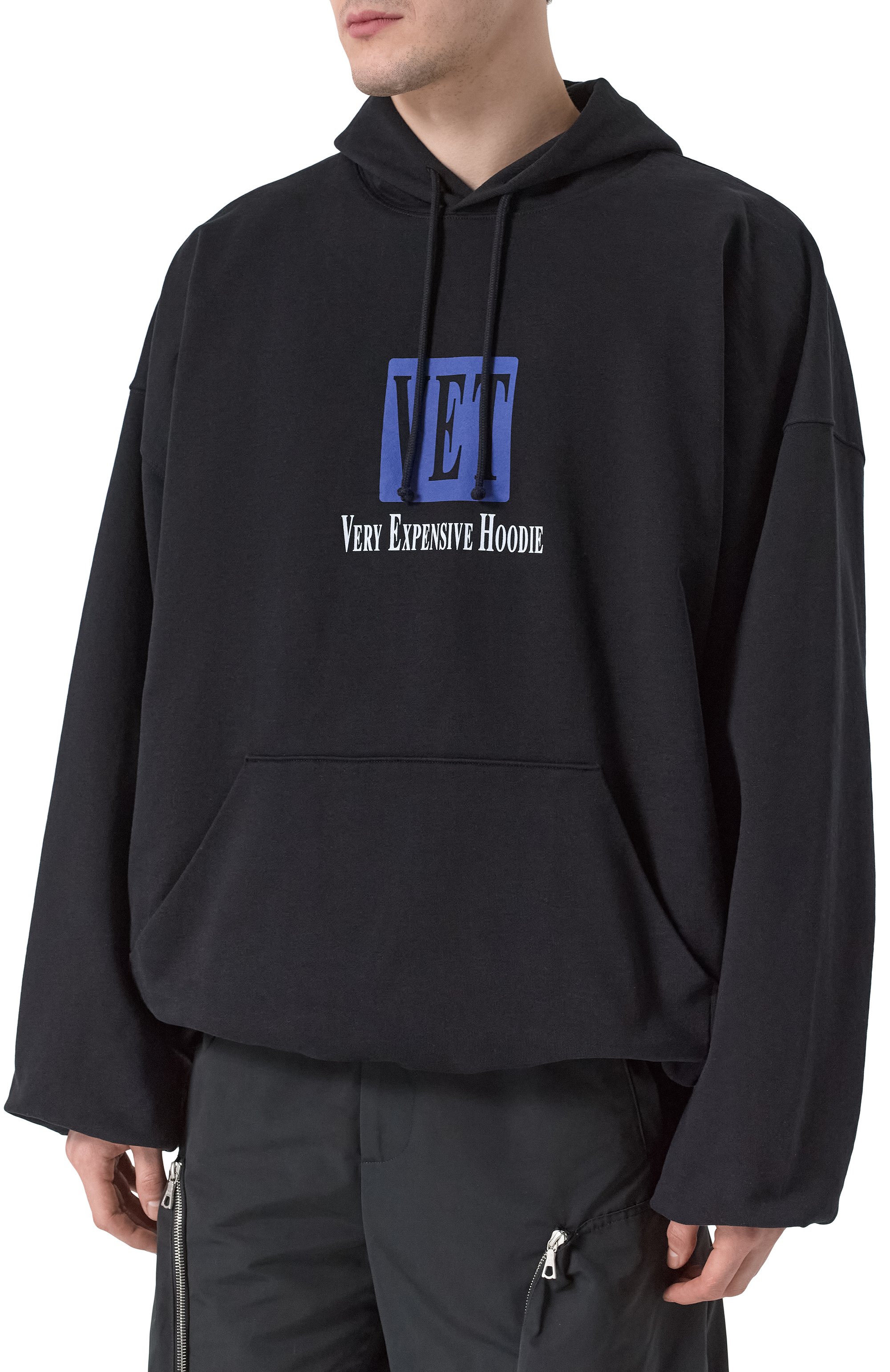 Хлопковое худи VETEMENTS черного цвета по цене 91950 руб., арт. UA66HD640B, фото 3 Хлопковое худи VETEMENTS, арт. UA66HD640B, фото 3
