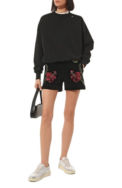 Хлопковые шорты GUCCI черного цвета по цене 216000 руб., арт. 580476 XJBLD, фото 2 Хлопковые шорты GUCCI, арт. 580476 XJBLD, фото 2