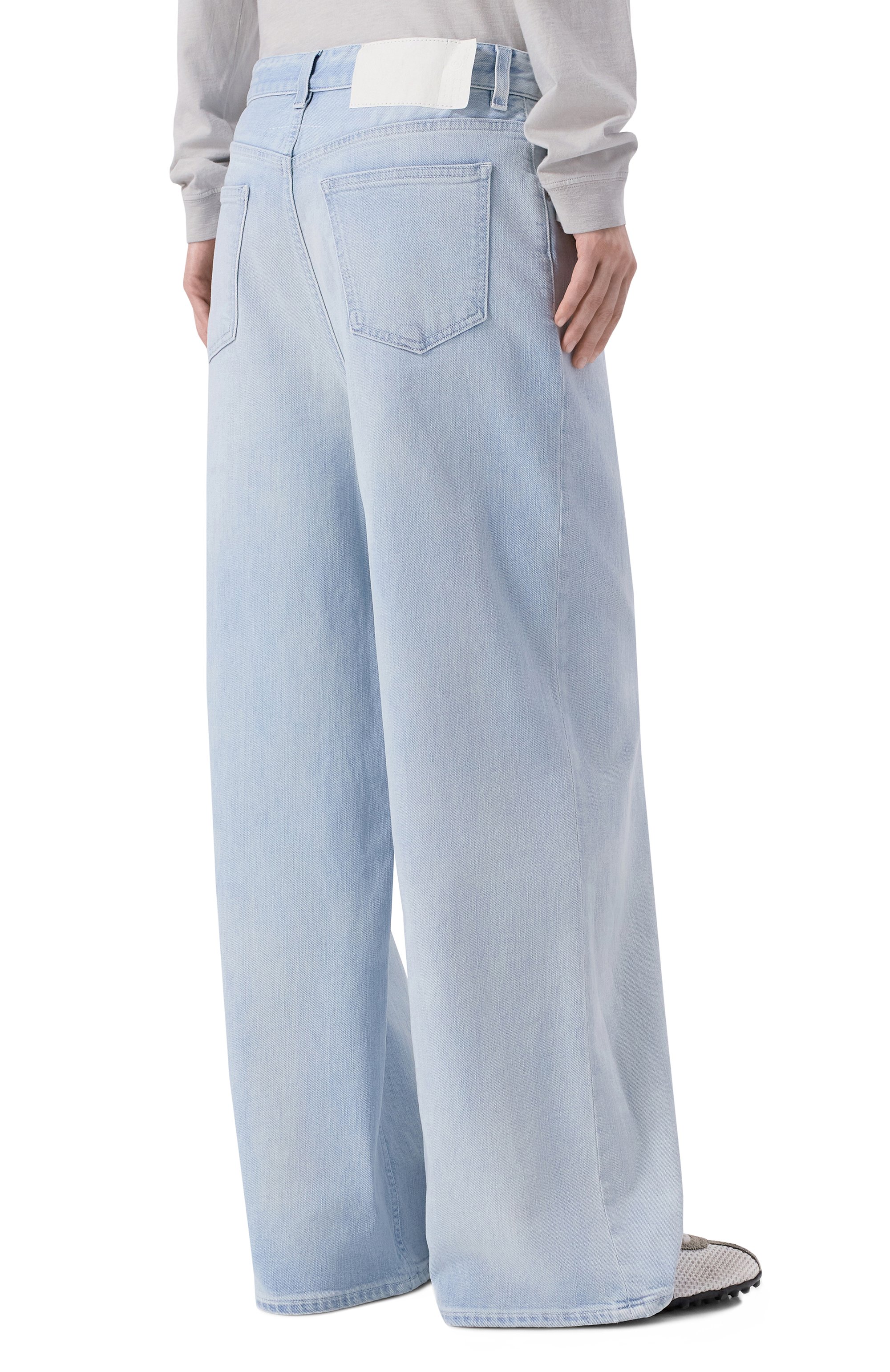 Джинсы MM6 голубого цвета по цене 63150 руб., арт. S52LA0262/M30056, фото 4 Джинсы MM6, арт. S52LA0262/M30056, фото 4