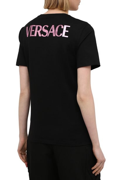 Хлопковая футболка VERSACE черного цвета по цене 139000 руб., арт. A89360/A228806, фото 4 Хлопковая футболка VERSACE, арт. A89360/A228806, фото 4