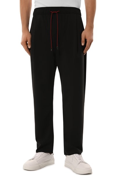 Шерстяные брюки WHO_AM черного цвета по цене 29500 руб., арт. MP1-SVO249-BLK, фото 3 Шерстяные брюки WHO_AM, арт. MP1-SVO249-BLK, фото 3