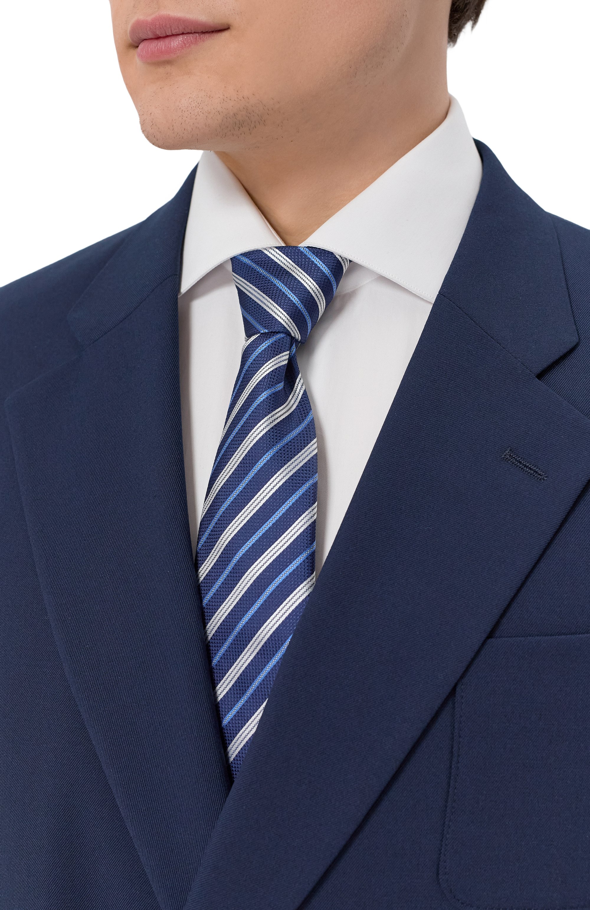 Шелковый галстук EMPORIO ARMANI синего цвета по цене 16700 руб., арт. EM001346/TE13714, фото 2 Шелковый галстук EMPORIO ARMANI, арт. EM001346/TE13714, фото 2
