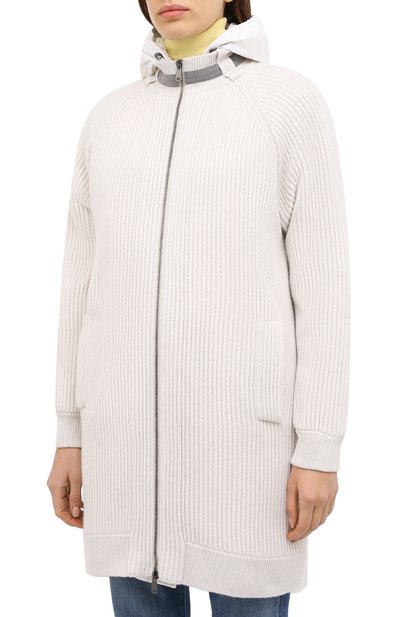 Комплект из кардигана и жилета BRUNELLO CUCINELLI белого цвета по цене 679500 руб., арт. M12509616, фото 4 Комплект из кардигана и жилета BRUNELLO CUCINELLI, арт. M12509616, фото 4