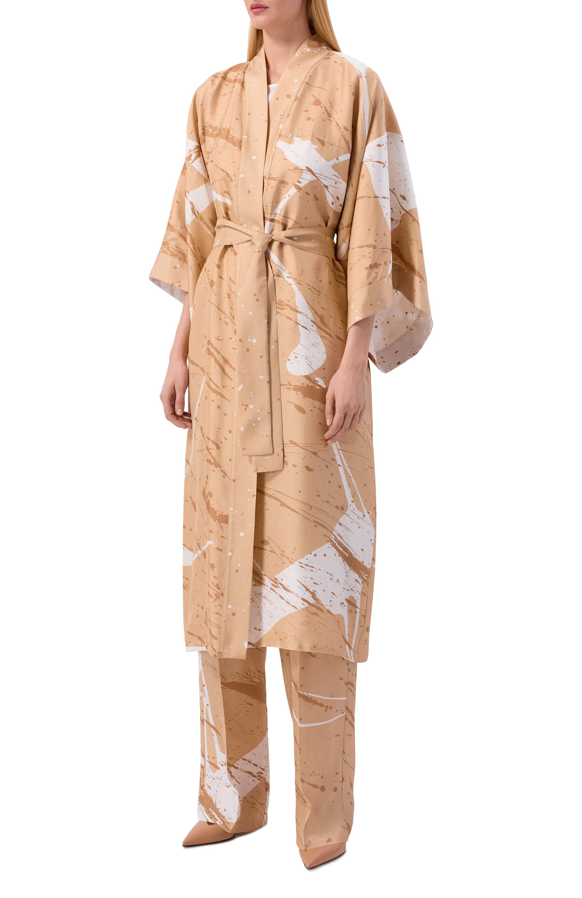 Шелковое кимоно KITON бежевого цвета по цене 450500 руб., арт. D57628K0999G05, фото 3 Шелковое кимоно KITON, арт. D57628K0999G05, фото 3