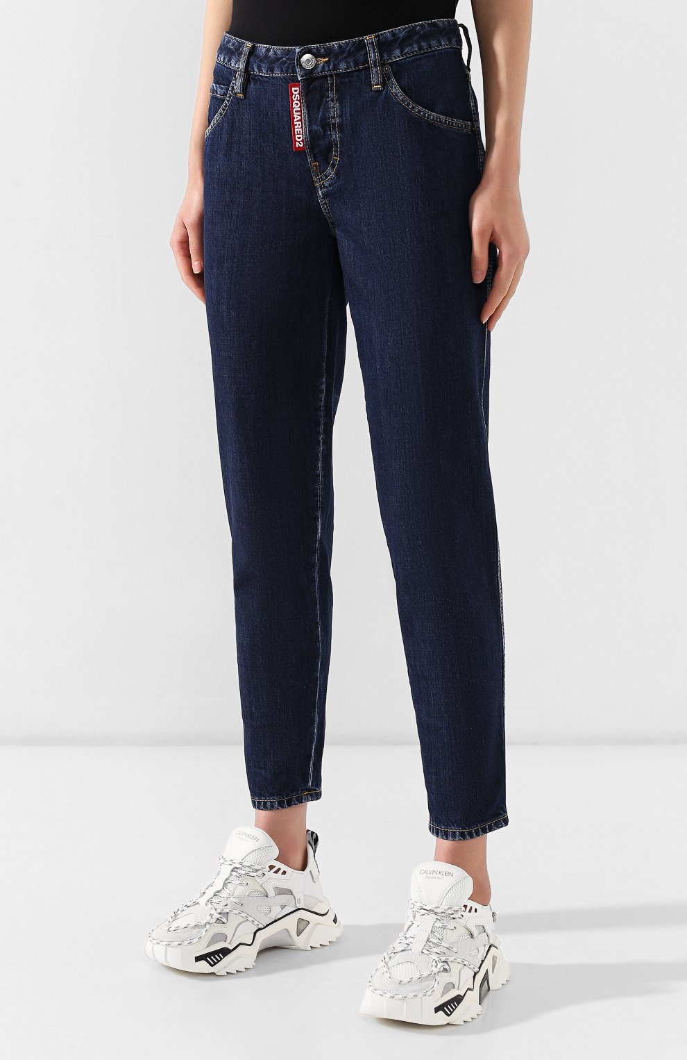 Джинсы DSQUARED2 синего цвета по цене 31150 руб., арт. S75LB0188/S30309, фото 3 Джинсы DSQUARED2, арт. S75LB0188/S30309, фото 3