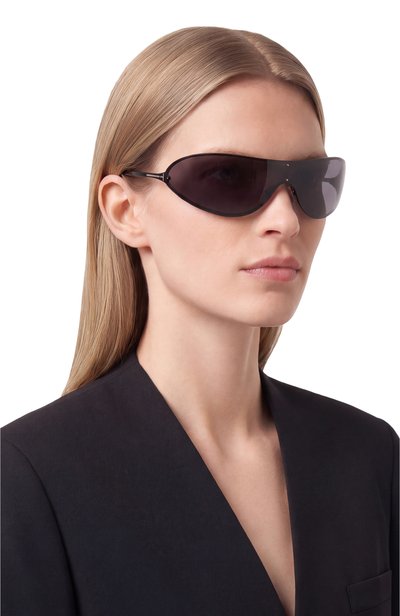 Солнцезащитные очки TOM FORD черного цвета по цене 61550 руб., арт. TF1396 01A, фото 2 Солнцезащитные очки TOM FORD, арт. TF1396 01A, фото 2