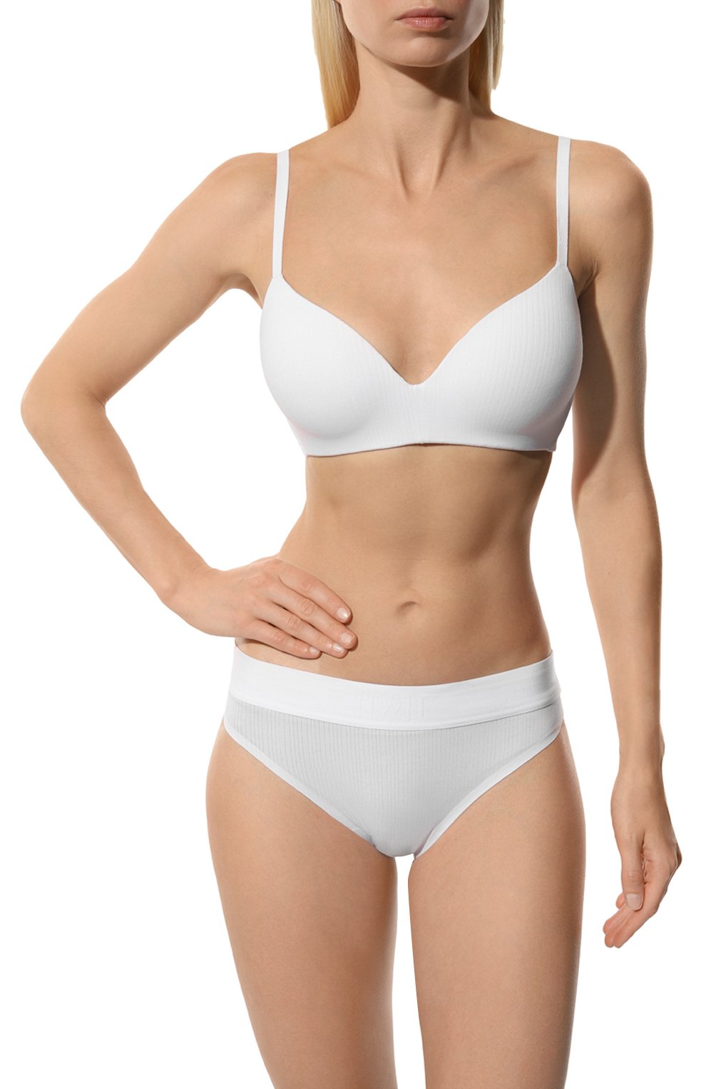 Бюстгальтер с плотной чашкой WOLFORD белого цвета по цене 29900 руб., арт. 61444, фото 2 Бюстгальтер с плотной чашкой WOLFORD, арт. 61444, фото 2