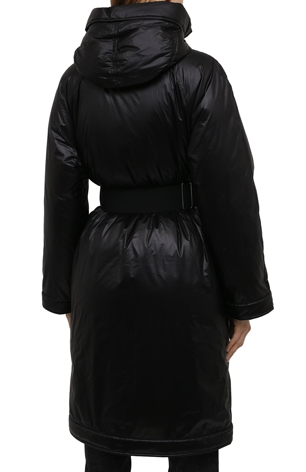 Пуховик fussa MONCLER черного цвета по цене 278000 руб., арт. G2-094-1C000-05-M1206, фото 4 Пуховик fussa MONCLER, арт. G2-094-1C000-05-M1206, фото 4