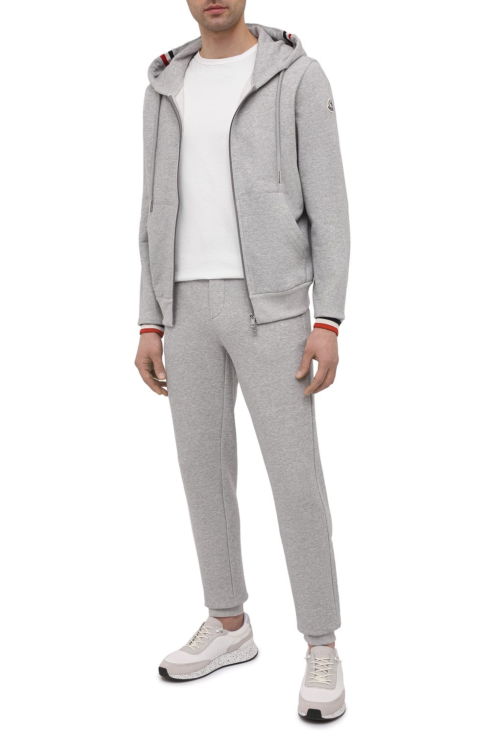 Хлопковая толстовка MONCLER серого цвета по цене 48100 руб., арт. G1-091-8G742-00-V8007, фото 2 Хлопковая толстовка MONCLER, арт. G1-091-8G742-00-V8007, фото 2