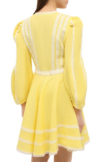 Льняное платье A MERE CO желтого цвета по цене 46250 руб., арт. AMC-RSS21-01YW, фото 4 Льняное платье A MERE CO, арт. AMC-RSS21-01YW, фото 4