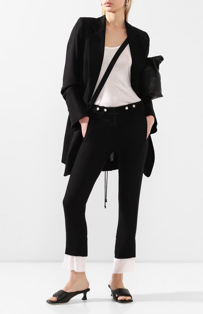 Шерстяное пальто ANN DEMEULEMEESTER черного цвета по цене 136500 руб., арт. 2001-1102-P-170-099, фото 2 Шерстяное пальто ANN DEMEULEMEESTER, арт. 2001-1102-P-170-099, фото 2