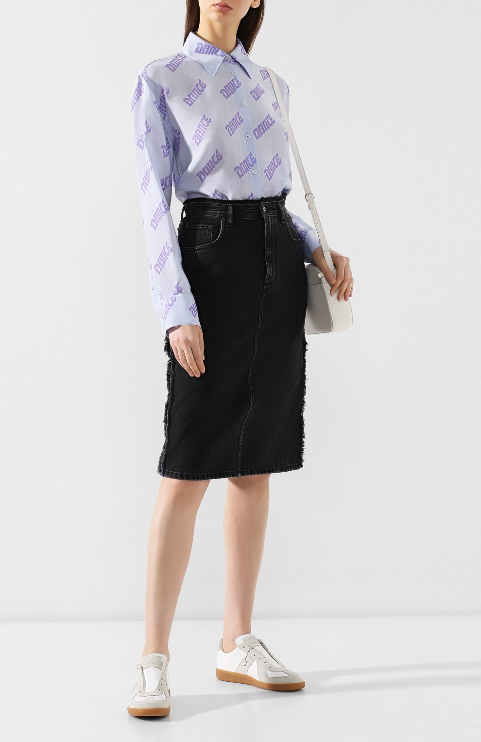Рубашка из вискозы ACNE STUDIOS голубого цвета по цене 54500 руб., арт. AC0067, фото 2 Рубашка из вискозы ACNE STUDIOS, арт. AC0067, фото 2