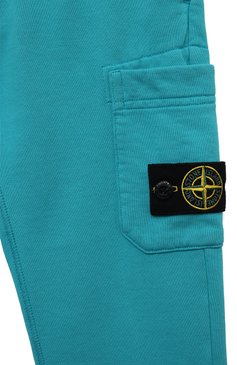 Детские хлопковые джоггеры STONE ISLAND бирюзового цвета, арт. 801661540/3-4 | Фото 3 (Материал сплава: Проставлено; Нос: Не проставлено; Материал внешний: Хлопок; Мальчики Кросс-КТ: Джоггеры-одежда; Ростовка одежда: 4 года | 104 см, 3 года | 98 см)