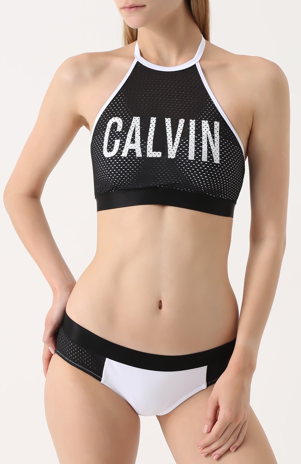 Плавки-бикини с перфорацией CALVIN KLEIN белого цвета по цене 7180 руб., арт. KW0KW00055, фото 2 Плавки-бикини с перфорацией CALVIN KLEIN, арт. KW0KW00055, фото 2