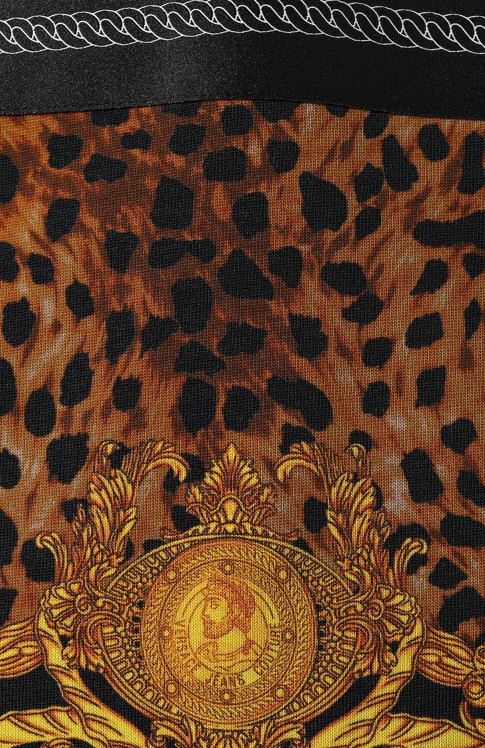 Хлопковая футболка VERSACE JEANS COUTURE разноцветного цвета по цене 28300 руб., арт. B2HUA7BP-UDP602 35/30183, фото 5 Хлопковая футболка VERSACE JEANS COUTURE, арт. B2HUA7BP-UDP602 35/30183, фото 5