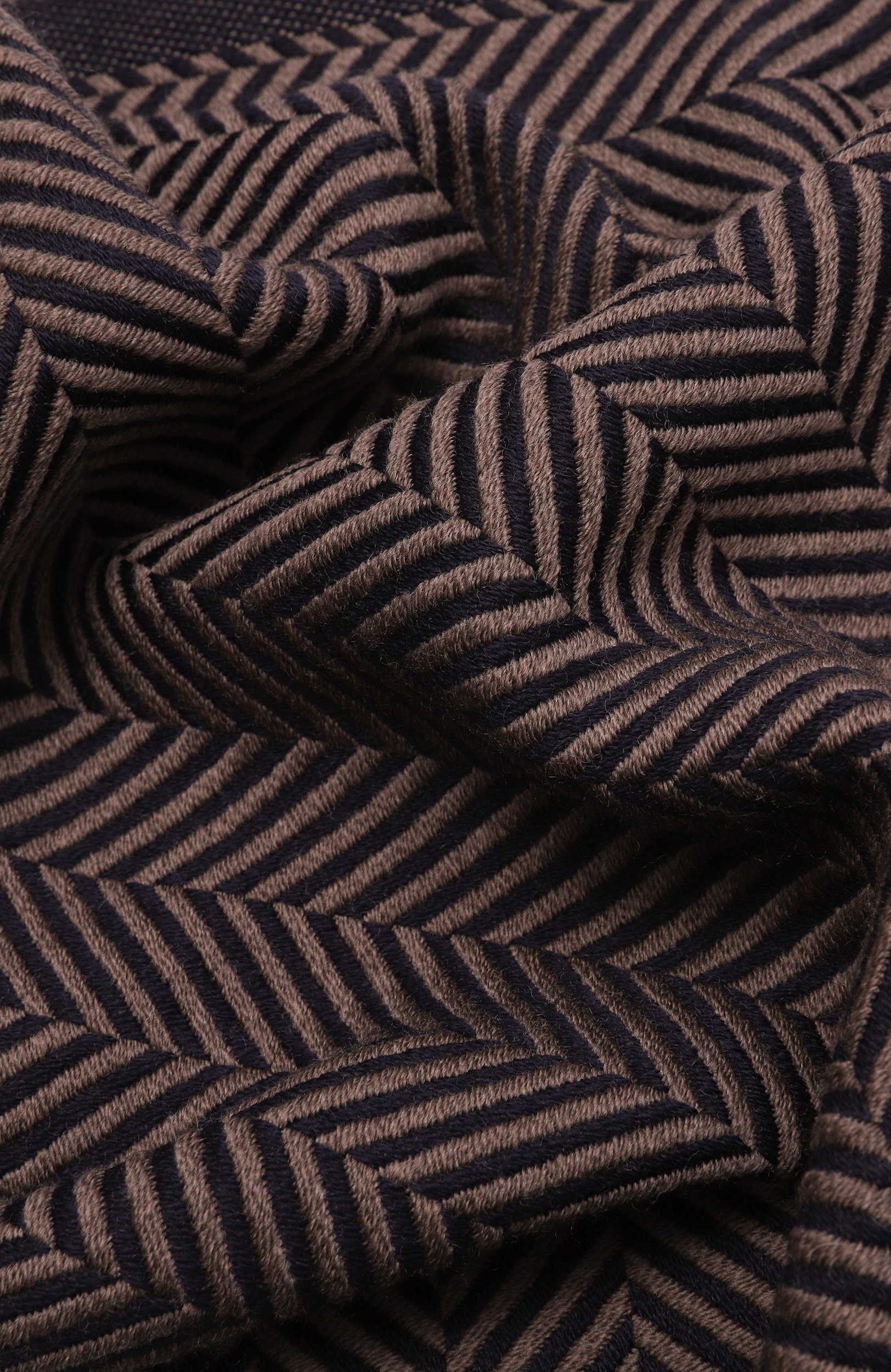Шерстяной шарф GIORGIO ARMANI коричневого цвета по цене 41450 руб., арт. GM004125/AF28885, фото 3 Шерстяной шарф GIORGIO ARMANI, арт. GM004125/AF28885, фото 3