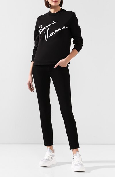 Хлопковый свитшот VERSACE черного цвета по цене 68000 руб., арт. A85854/A231242, фото 2 Хлопковый свитшот VERSACE, арт. A85854/A231242, фото 2