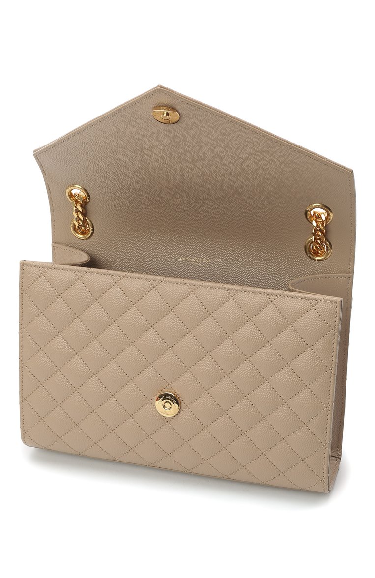 Женская сумка monogram envelope medium SAINT LAURENT светло-бежевого цвета, арт. 600185/B0W91 | Фото 5 (Материал: Натуральная кожа; Ремень/цепочка: На ремешке; Размер: medium; Сумки-технические: Сумки через плечо)