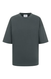 Темно-зеленый