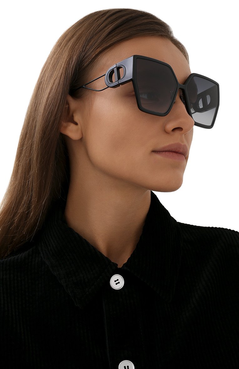 Женские солнцезащитные очки DIOR EYEWEAR черного цвета, арт. 30M0NTAIGNE BU 14A1 | Фото 2 (Тип очков: С/з; Региональные ограничения белый список (Axapta Mercury): RU, Не проставлено; Нос: Не проставлено; Очки форма: Бабочка, Прямоугольные; Оптика Гендер: оптика-женское)