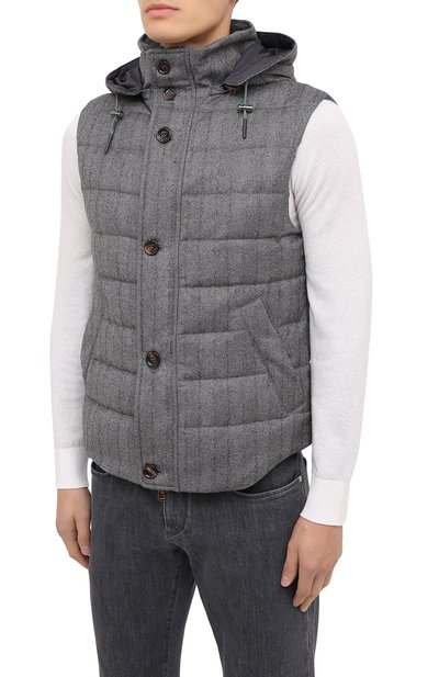 Пуховый жилет KIRED серого цвета по цене 108500 руб., арт. WKISHBW7209501000, фото 4 Пуховый жилет KIRED, арт. WKISHBW7209501000, фото 4