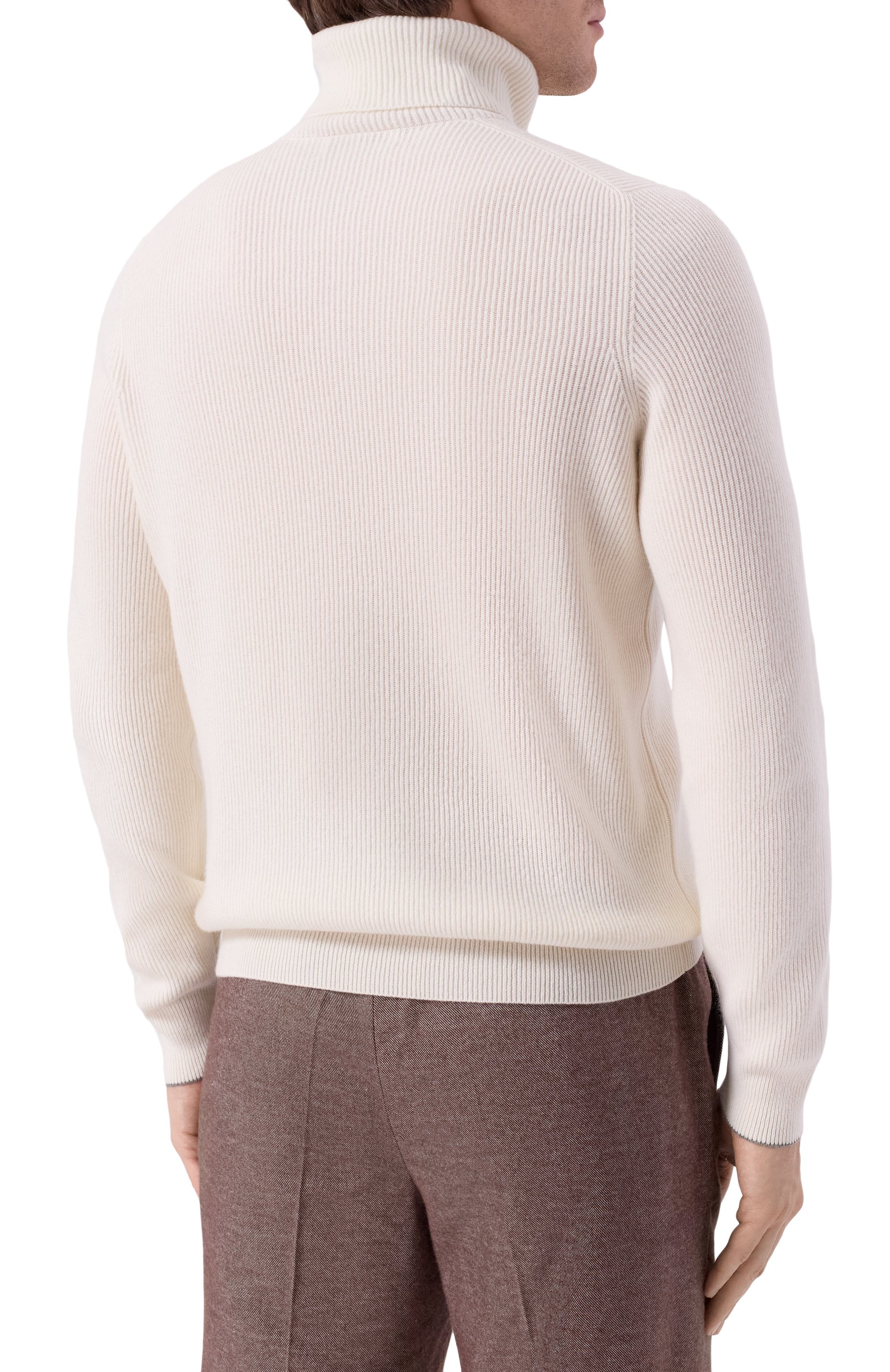Кашемировая водолазка BRUNELLO CUCINELLI кремового цвета по цене 367500 руб., арт. M2229503, фото 4 Кашемировая водолазка BRUNELLO CUCINELLI, арт. M2229503, фото 4