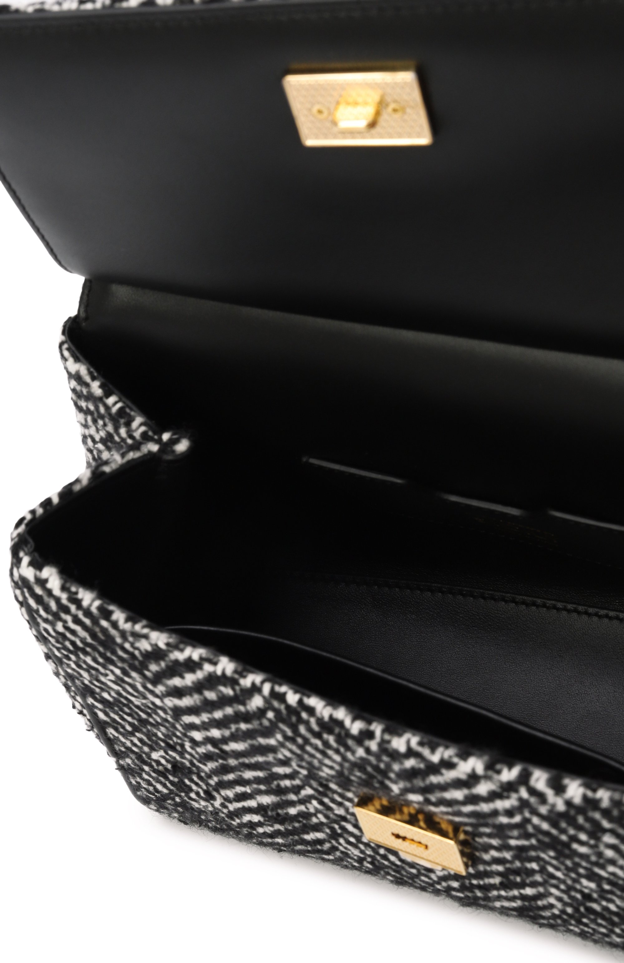 Сумка sicily medium DOLCE & GABBANA черно-белого цвета по цене 229000 руб., арт. BB6003/BH250, фото 5 Сумка sicily medium DOLCE & GABBANA, арт. BB6003/BH250, фото 5