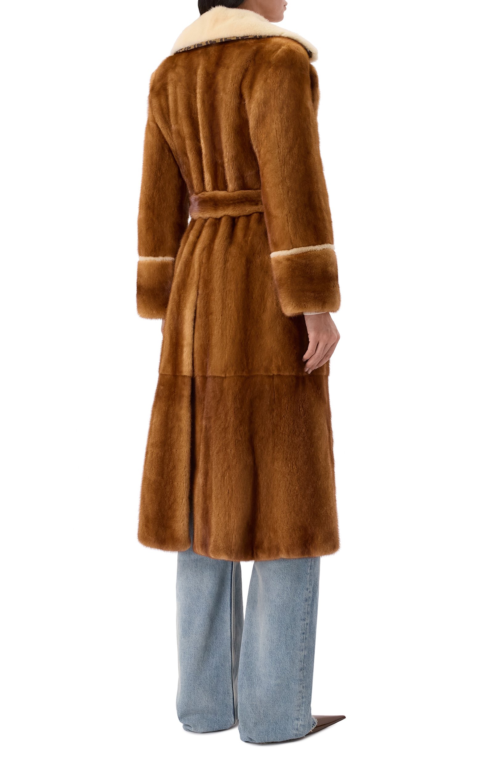 Шуба из норки FENDI коричневого цвета по цене 3755000 руб., арт. FNF93F A3UE, фото 4 Шуба из норки FENDI, арт. FNF93F A3UE, фото 4