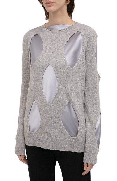 Пуловер из шерсти и кашемира JW ANDERSON серого цвета по цене 71650 руб., арт. KW0519 YN0157, фото 3 Пуловер из шерсти и кашемира JW ANDERSON, арт. KW0519 YN0157, фото 3